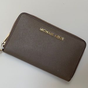 MICHAEL KHORS TAUPE WALLET